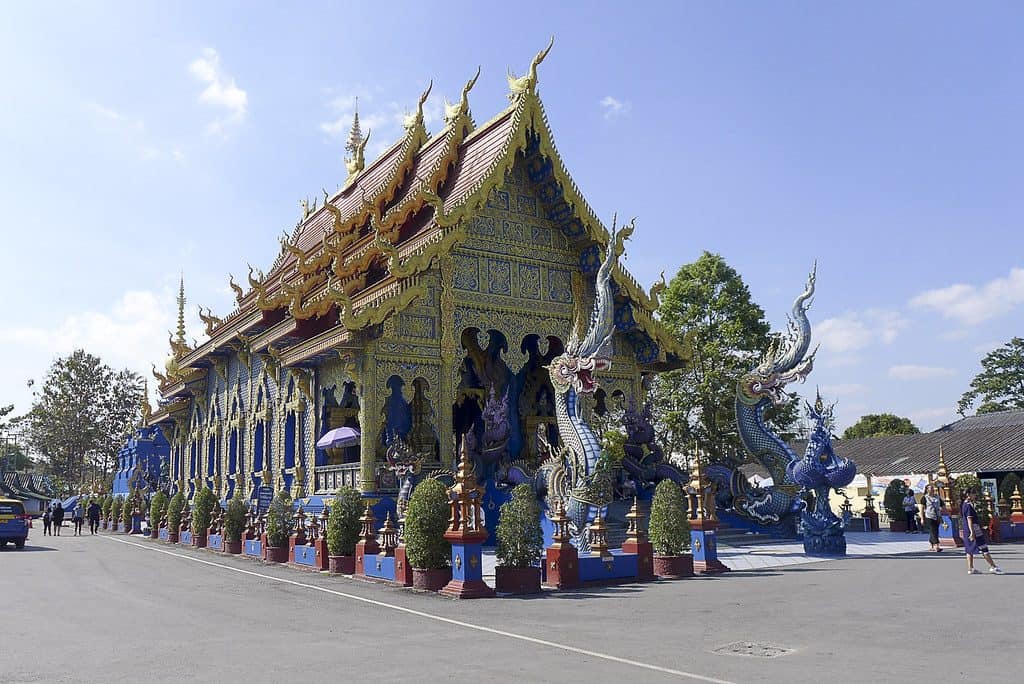 Wat Rong Seua Ten known as Blue Temple is a modern Buddhist temple and famous for its blue coloring on the temple. 