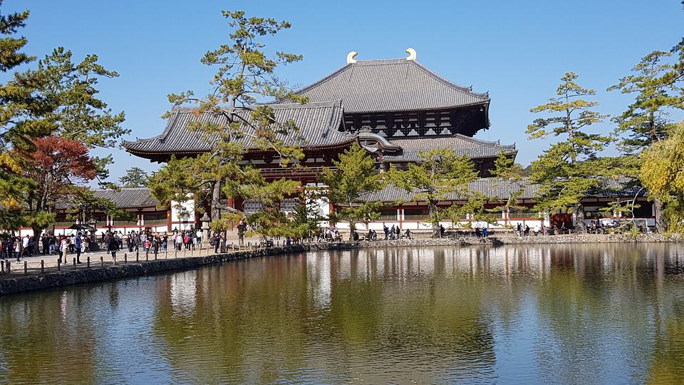 Todaiji Temple the Emperor Shomu who placed great importance upon Buddhism, founded Todai-Ji Temple