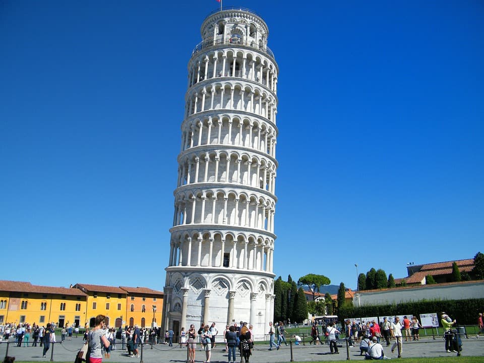 Leaning Tower is a famous tower in Pisa,Italy. Leaning a startling about 5.5 degrees.