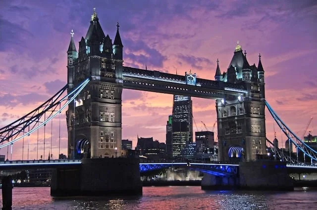 tower Bridget in london tour package