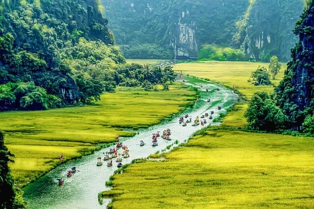 ninh-binh tour package in Vietnam