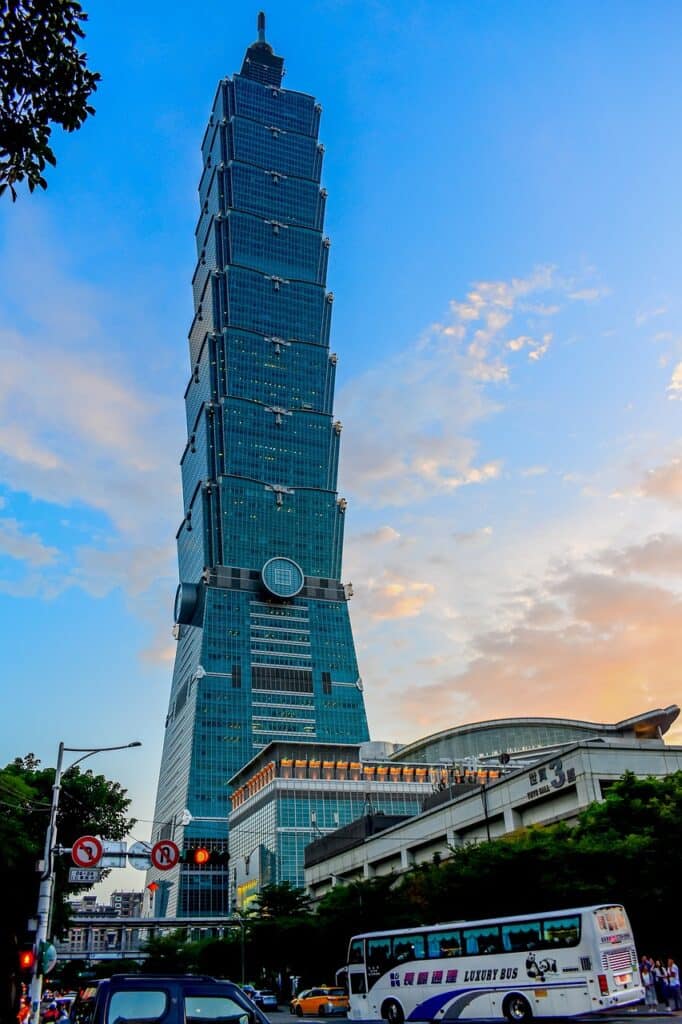 taipei-101 in taiwan tour packages