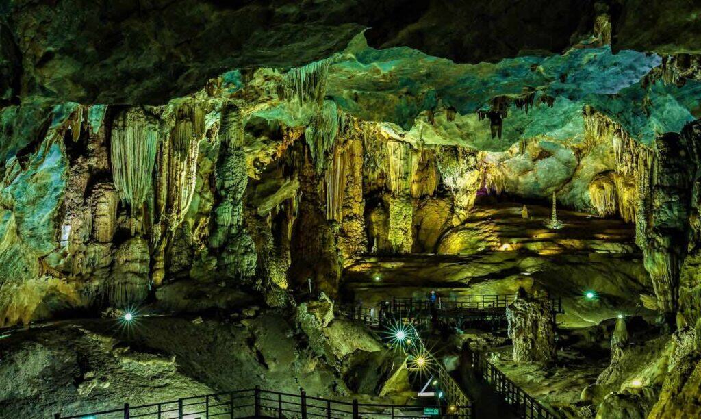 Phong Nha tour package